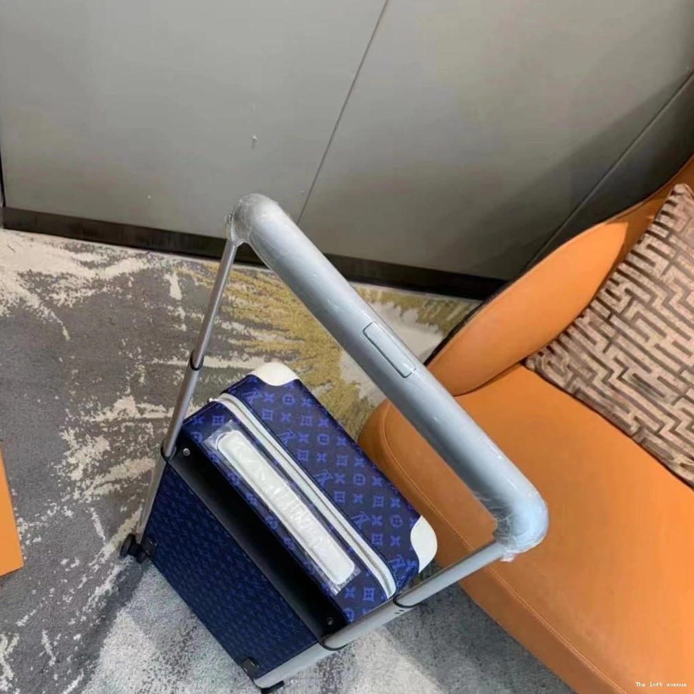 55 CUSTOM 37L HORIZON SUITCASE BLUE MONOGRAM 0823